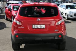2011 Nissan
Dualis Ti