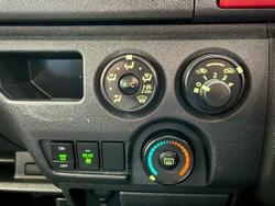 2018 Toyota Hiace Commuter TRH223R French Vanilla