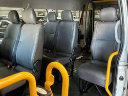 2018 Toyota Hiace Commuter TRH223R French Vanilla