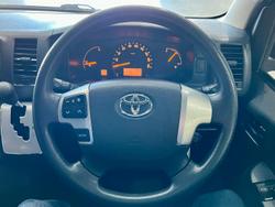 2018 Toyota Hiace Commuter TRH223R French Vanilla