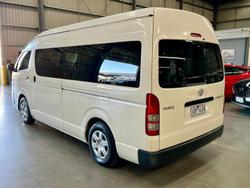 2018 Toyota Hiace Commuter TRH223R French Vanilla