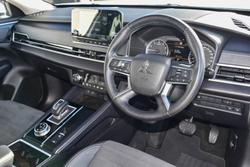 2022 Mitsubishi
Outlander Aspire