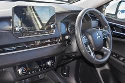 2022 Mitsubishi Outlander ES ZM MY22 White
