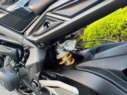 2022 Triumph STREET TRIPLE RS Black