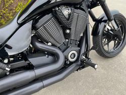 2016 VICTORY HAMMER 8-BALL Solid Black INT