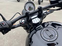 2016 VICTORY HAMMER 8-BALL Solid Black INT