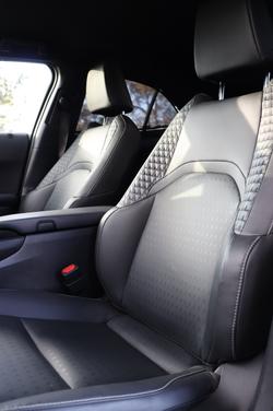 2021 Lexus
UX UX250h Luxury