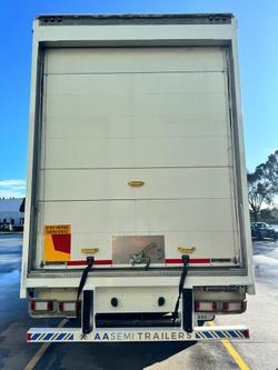 2012 Maxitrans St3 24 Pallet Sd Curtain Sider