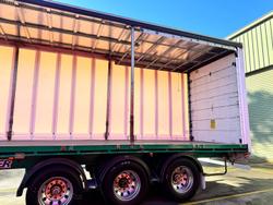 2012 Maxitrans St3 24 Pallet Sd Curtain Sider