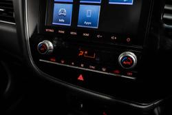 2021 Mitsubishi
Outlander LS