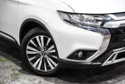 2021 Mitsubishi
Outlander LS