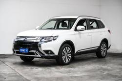 2021 Mitsubishi
Outlander LS