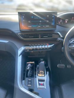 2022 Peugeot
5008 GT Sport