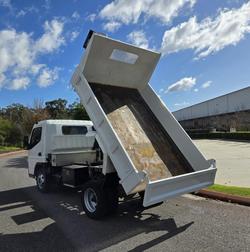 2017 Fuso Canter 615 615 WHITE