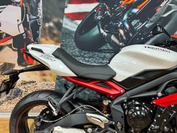 2016 Triumph STREET TRIPLE R WHITE