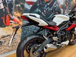 2016 Triumph STREET TRIPLE R WHITE