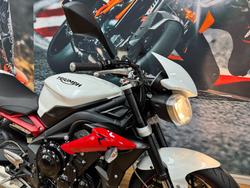 2016 Triumph STREET TRIPLE R WHITE