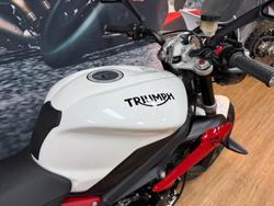 2016 Triumph STREET TRIPLE R WHITE