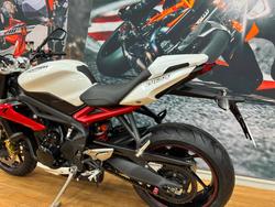 2016 Triumph STREET TRIPLE R WHITE