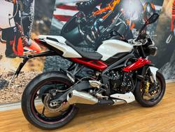 2016 Triumph STREET TRIPLE R WHITE