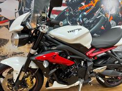2016 Triumph STREET TRIPLE R WHITE