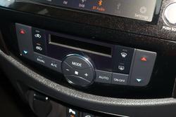 2022 Nissan
                Navara PRO-4X