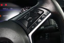 2022 Nissan
                Navara PRO-4X