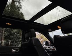 2015 Jeep
                Grand Cherokee Limited