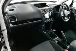 2016 Subaru
Forester 2.0D-L