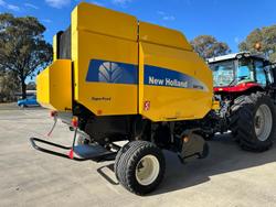 2006 New Holland Br750a