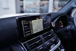 2022 Toyota
Landcruiser LC300 3.3L V6 DSL VX 7 Seats