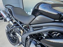 2011 Triumph SPEED TRIPLE Black