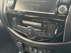 2021 Nissan
Navara PRO-4X