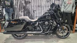 Harley-Davidson FLHX Street Glide (117)
