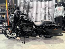 2025 Harley-davidson FLHX STREET GLIDE (117) Vivid Black