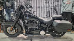 2025 Harley-davidson FLHC HERITAGE CLASSIC 117 Vivid Black