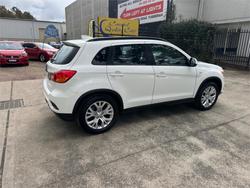 2018 MITSUBISHI
                ASX ES (2WD)