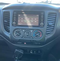 2019 Mitsubishi
Triton GLX