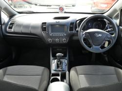 2017 Kia
Cerato S