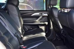 2016 Mazda
CX-9 Azami