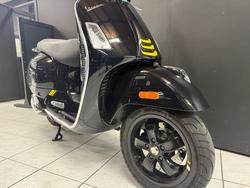 2022 VESPA GTS 300 SUPER SPORT Black