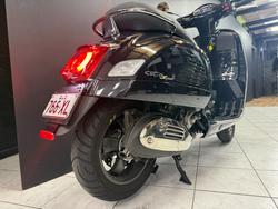 2022 VESPA GTS 300 SUPER SPORT Black