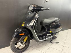 2022 VESPA GTS 300 SUPER SPORT Black