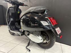 2022 VESPA GTS 300 SUPER SPORT Black
