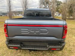 2025 BYD SHARK 6 Premium