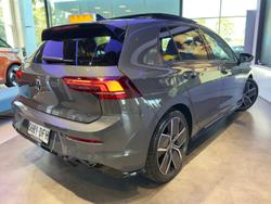 2025 Volkswagen
Golf 110TSI R-Line