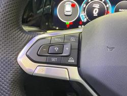 2025 Volkswagen
Golf 110TSI R-Line