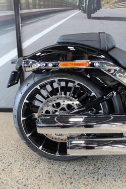 2025 Harley-davidson FXBR BREAKOUT (117)