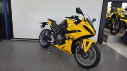 2025 Suzuki GSX-8R (GSX800FRQ) Yellow