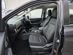 2024 Ford
Everest Ambiente
